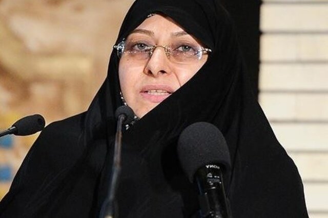 صدور گواهینامه موتورسیکلت برای زنان در دستور کار معاون امور زنان و خانواده رئیس جمهوری